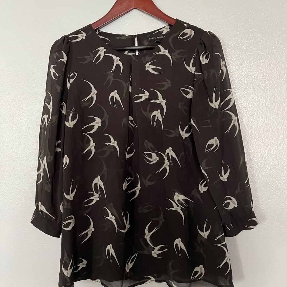 Banana Republic crop sleeve pleated front blouse